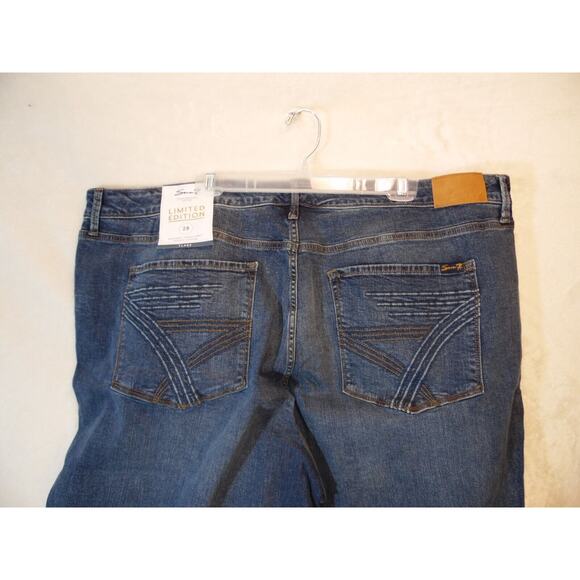 NWT 7 For All Mankind Jeans Women 28W Plus Flare Limited Edition Trendy High Ris - Picture 11 of 12